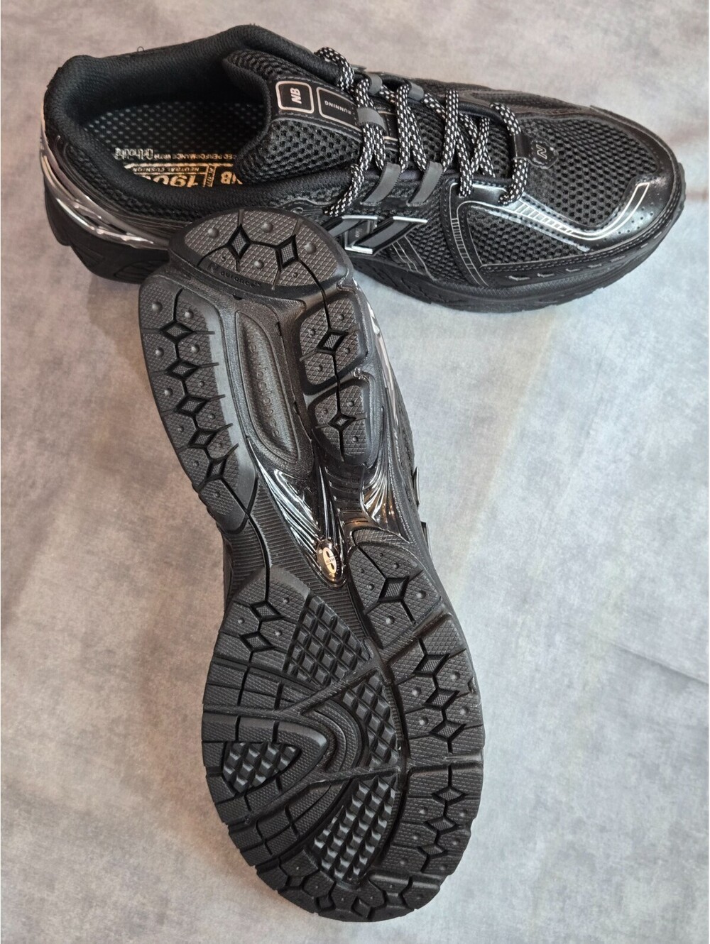 New Balance 1906R - Black / Metallic Silver (U1906ROS) Men’s 10.5 BRAND NEW - Picture 6 of 9